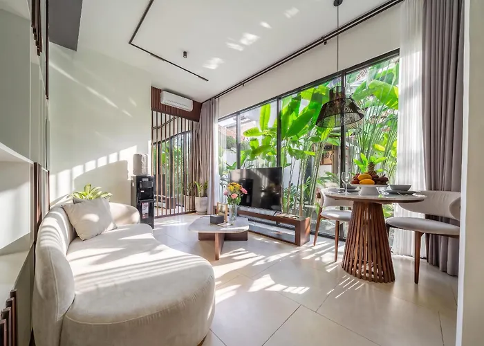 Sebelas By Evdekimi - Modern With Pool Near Dining & Shops アパートホテル ウブド
