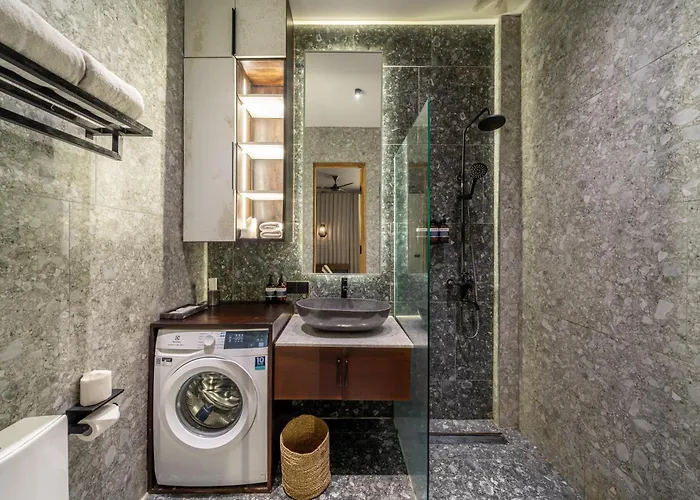 アパートホテル Sebelas By Evdekimi - Modern With Pool Near Dining & Shops