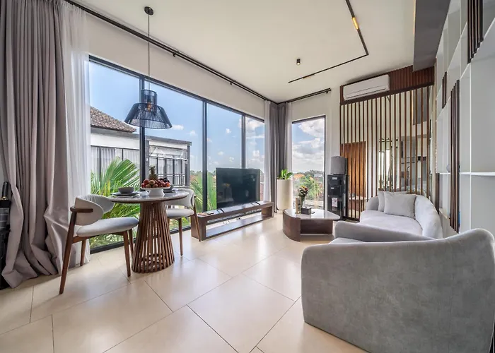 Sebelas By Evdekimi - Modern With Pool Near Dining & Shops 3*
