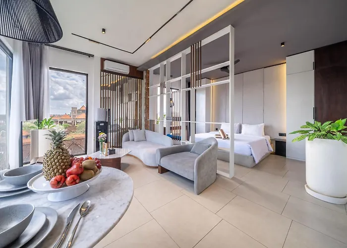 アパートホテル Sebelas By Evdekimi - Modern With Pool Near Dining & Shops ウブド