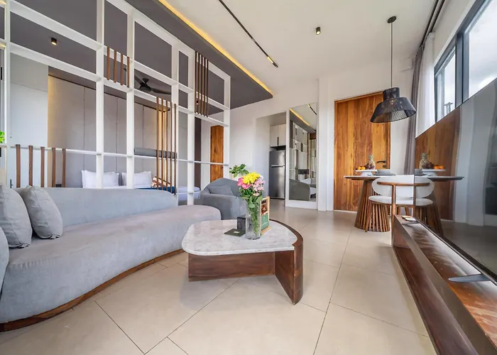 Sebelas By Evdekimi - Modern With Pool Near Dining & Shops ウブド