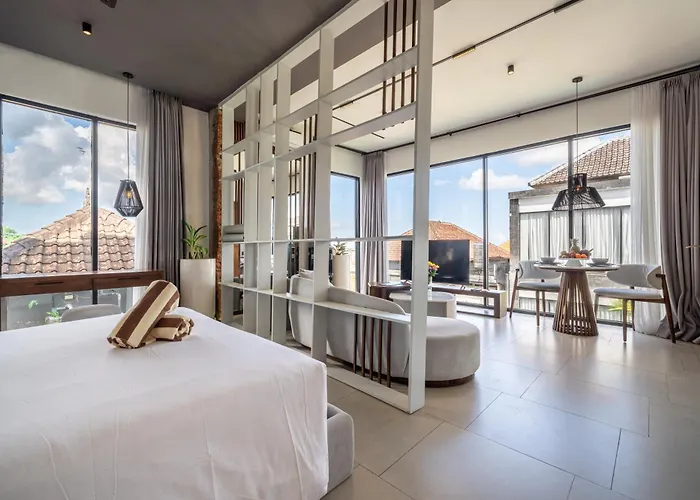 Sebelas By Evdekimi - Modern With Pool Near Dining & Shops アパートホテル ウブド