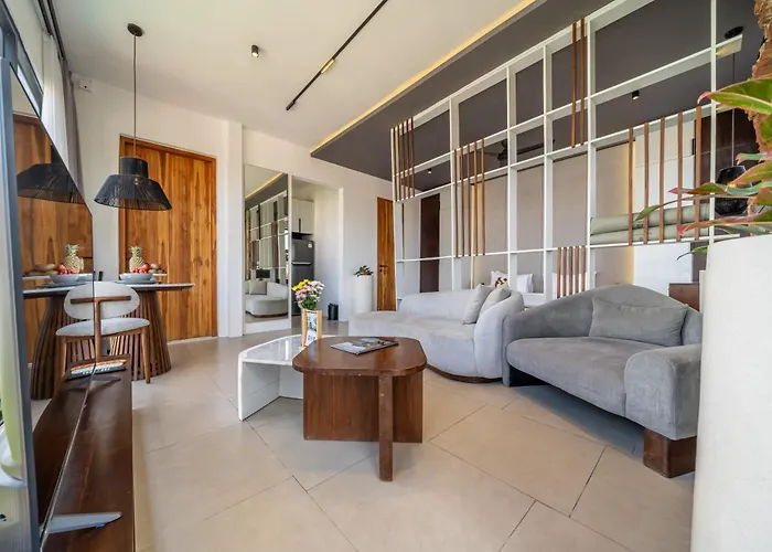 Sebelas By Evdekimi - Modern With Pool Near Dining & Shops 3* ウブド
