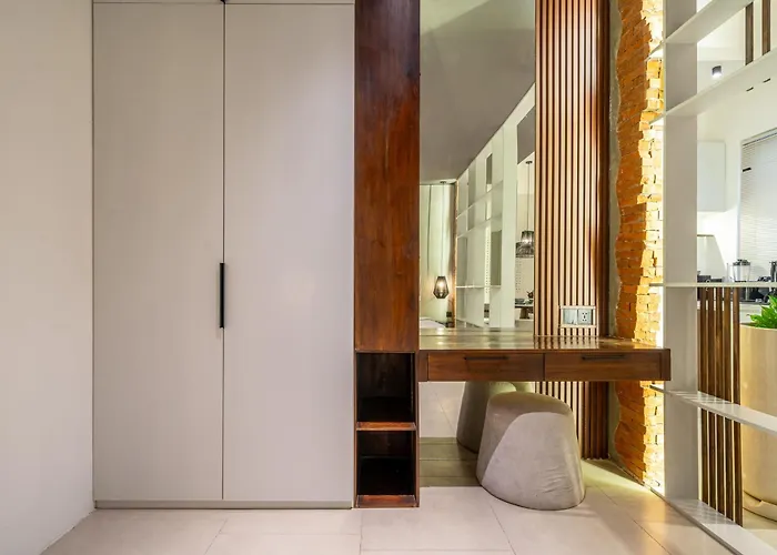 Sebelas By Evdekimi - Modern With Pool Near Dining & Shops アパートホテル