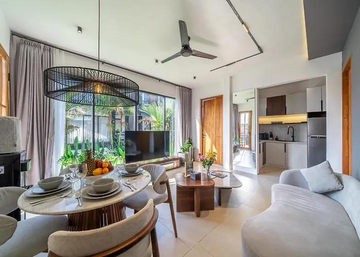 Sebelas By Evdekimi - Modern With Pool Near Dining & Shops 3* ウブド